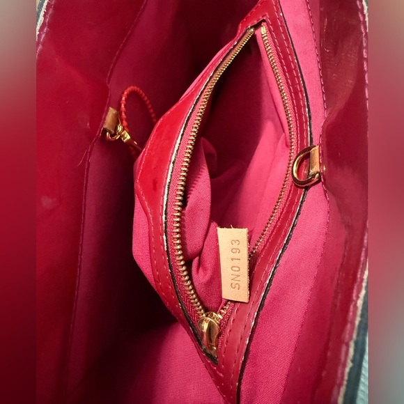 👜Louis Vuitton Vernis Handbag - Picture 13 of 17